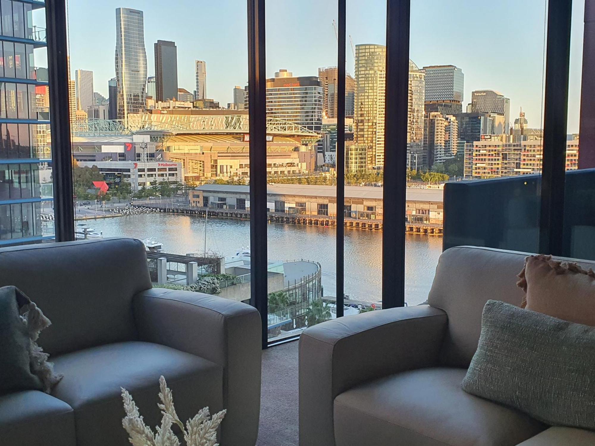 Harbour Escape Apartments Docklands Melbourne Exterior photo